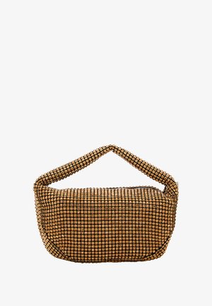 Sac à main rectangulaire avec un motif en grille noir et doré métallique, un haut arrondi et une poignée rembourrée. Dispose d'une fermeture à glissière.