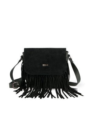 Zwarte nubuck crossbody tas met een franjerdesign, voorzien van een magnetische flap en een verstelbare strap. De textuur lijkt zacht.