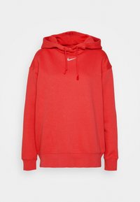 Röd sweatshirt med huva, tillverkad av en bomullsblandning. Har en framficka i kangaroo-stil, snörning i huvan och en liten vit logotyp på bröstet.