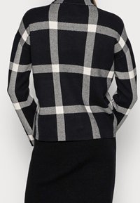 Vero Moda Sweter