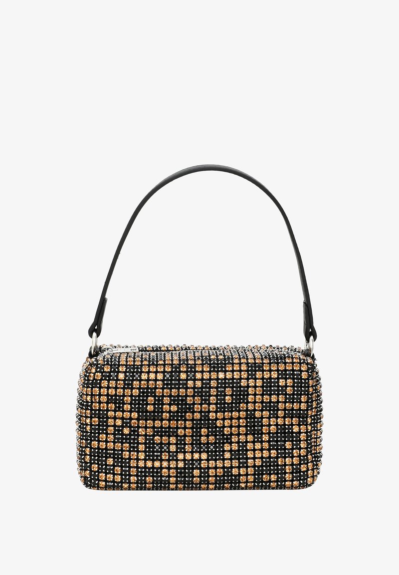 Sac à main rectangulaire noir avec des embellissements en or, doté d'une surface texturée, d'une courte bandoulière noire et d'accents métalliques.