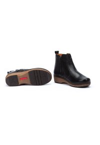 Pikolinos GRANADA - Botines de cuña - black