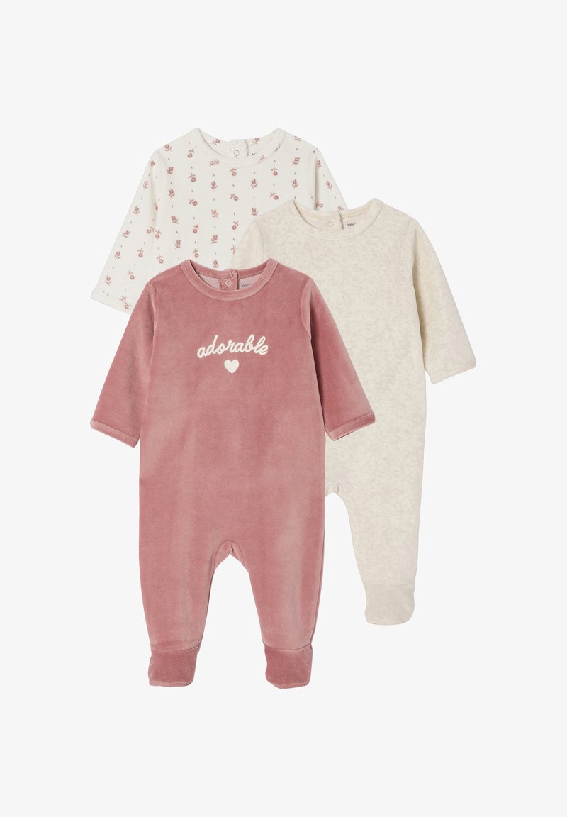 Drei Babystrampler: pinkes Plüsch mit Text, weiß mit Blumenmuster und cremefarbener strukturierter Stoff. Lange Ärmel und Druckknopfverschlüsse hinten.