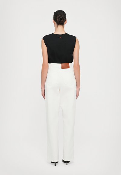 Victoria Beckham HIGH WAIST CINCH JEAN - Relaxed fit -farkut - washed white