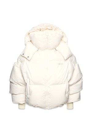 Puchowa kurtka w miękkim kremowym kolorze, z wysokim kołnierzem, zamkiem błyskawicznym z przodu i ściągaczami na mankietach. Wykonana z lekkiego, ocieplonego materiału.