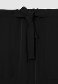 Reiss REGULAR FIT - SET BELTED TECHNICAL - Nadrágok - black