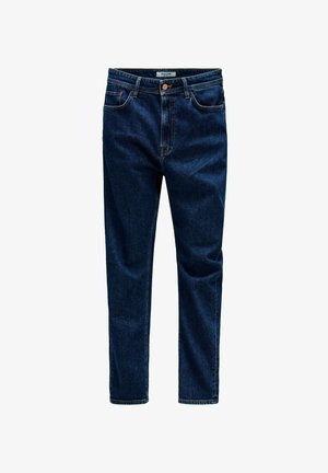 Temno modre ravne kavbojke iz jeansa s petimi žepi in bakreno gumbno zapiralo na pasu, prikazane na belem ozadju.