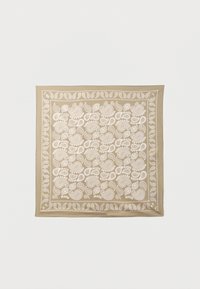 Nevybrané, overland trek