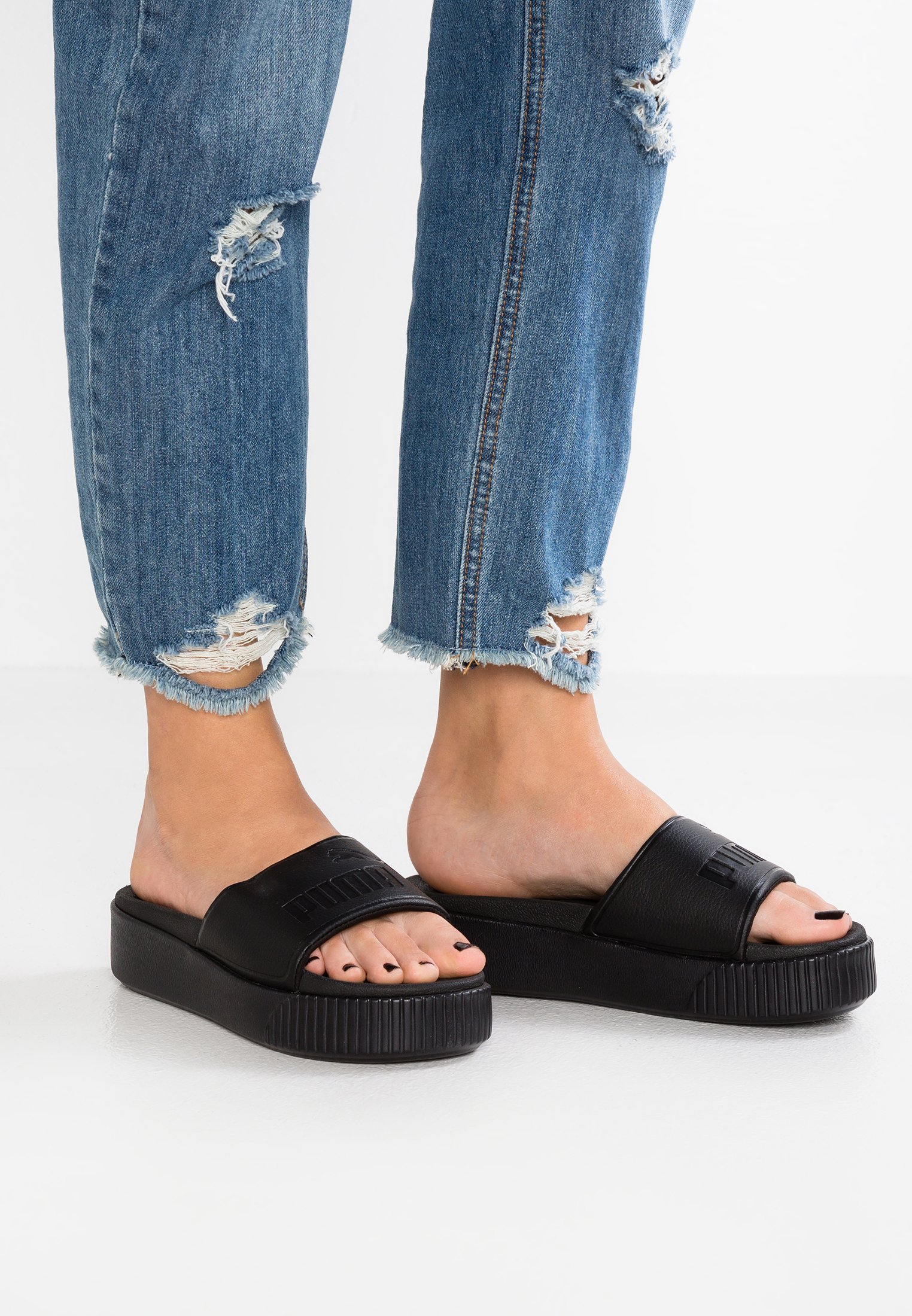 puma platform slide
