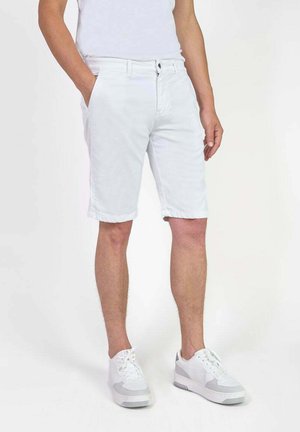 BERMUDA  JOGG - Shorts - white