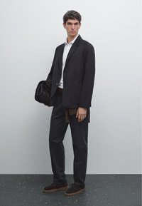 Massimo Dutti TAPERED FIT - Jeans a sigaretta - dark blue