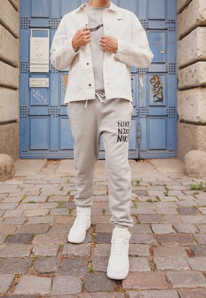 Lichte jas - white