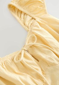 Next PUFF SLEEVE - Vapaa-ajan mekko - buttermilk yellow