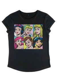 Sort bomulds T-shirt med et pop art-grafik af seks prinsesser med forskellige hårfarver og stilarter på en multicoloreret baggrund.