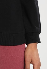 Even&Odd active Sudadera - black