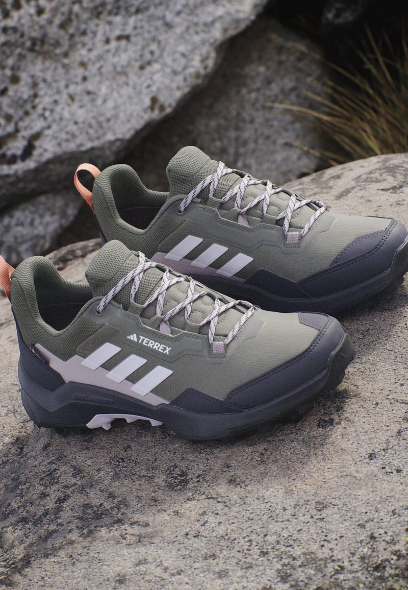 Adidas Terrex TERREX AX4 GORE-TEX®  - Hikingschuh - olive strata/silver dawn/preloved fig