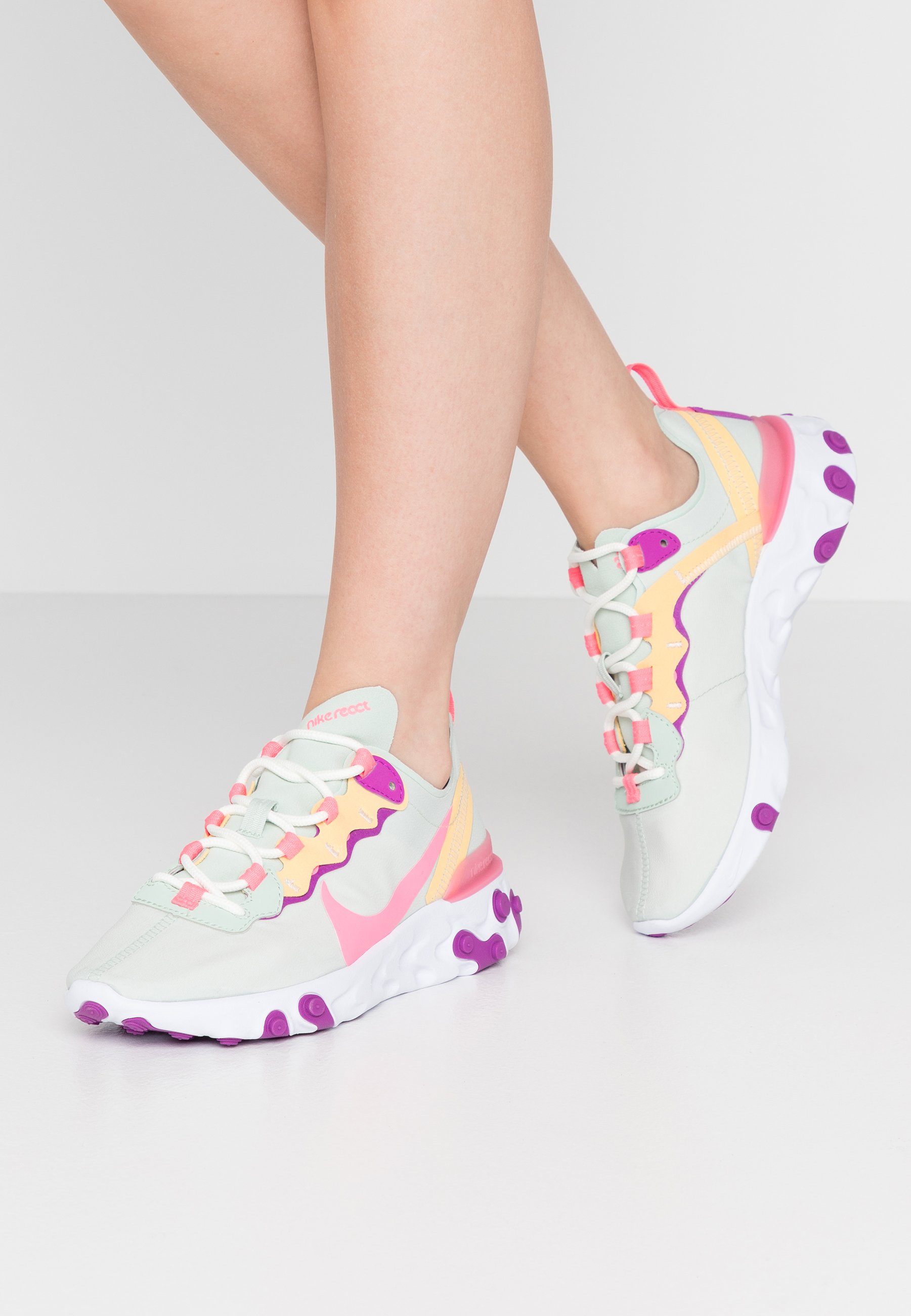 Nike Sportswear React 55 Sneakers Laag Pistachio Frost Digital Pink Vivid Purple Topaz Gold Summit White Groen Zalando Nl