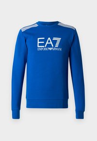 Modrá mikina s dlhými rukávmi, okrúhlym výstrihom, s bielymi logami EA7 a Emporio Armani; textúrované pruhy na pleciach.