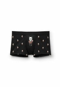 Calzoncillos negros de algodón, con un estampado de pandas en diversas poses en toda la prenda, destacando un panda más grande vestido con un traje marrón en el centro.