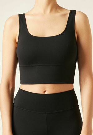 Zwart cropped tanktop met een brede ronde halslijn en dikke banden, gemaakt van rekbaar materiaal, met een gladde textuur en minimale naden.