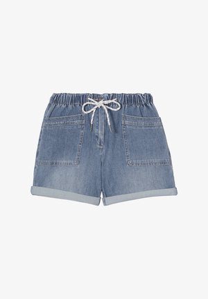 Shorts en denim de couleur bleu clair, avec une taille élastique et un cordon de serrage blanc. Comprend deux poches avant et un ourlet roulé pour un look décontracté.