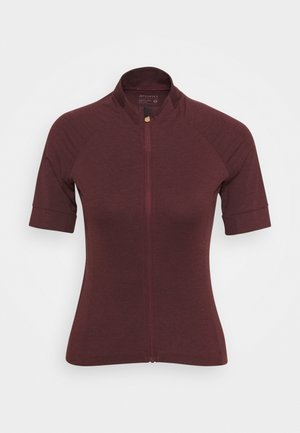 Jersey de ciclismo en color burdeos con mangas cortas tipo raglán, un cuello alto y una cremallera frontal. La tela parece ligera y tiene una textura suave.