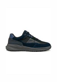 Sneakers blu navy realizzati in suede e materiali sintetici, con suola testurizzata, dettagli neri e un'ammortizzazione nel sottopiede per il massimo comfort.