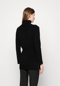 pure cashmere LONG TURTLE NECK  - Maglione - black