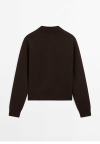 Maglione lavorato a maglia marrone con colletto e polsini a coste, caratterizzato da un design cropped aderente e una texture liscia, adatto per un look casual.