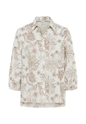 Hvid bluse med brunt blomstermønster i linjekunst, trekvartærmer, krave og knaplukning foran.