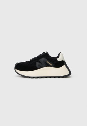 SUPERCAMPO - Sneakers low - black