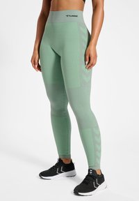 Hummel LCLEA SEAMLESS MID WAIST  - Tights - chinois geen silt green mel