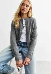 New Look CREW NECK - Gilet - grey