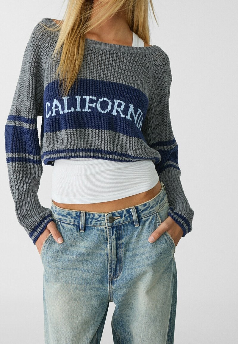 Stradivarius Sweter