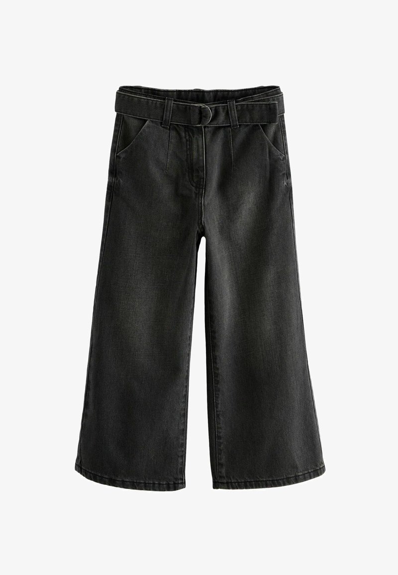 Zwarte denim culottes met een wijde pijpontwerp, voorzien van een tailleband met riemlussen, voorzakken en contrasterende stiksels.