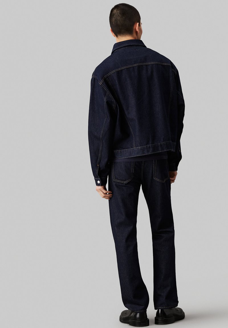 Calvin Klein Jeans STANDARD - Džíny Straight Fit - denim rinse