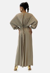 Elara ABAYA - Vestido largo - dunkelbeige