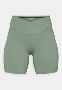 STUDIO CROSS SHORTS - Κολάν - agave green