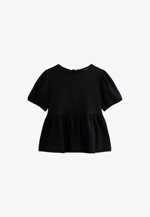 Top negro de manga corta con cuello redondo, tejido texturizado y dobladillo con peplum fruncido. Presenta un cierre en la parte posterior tipo ojal.