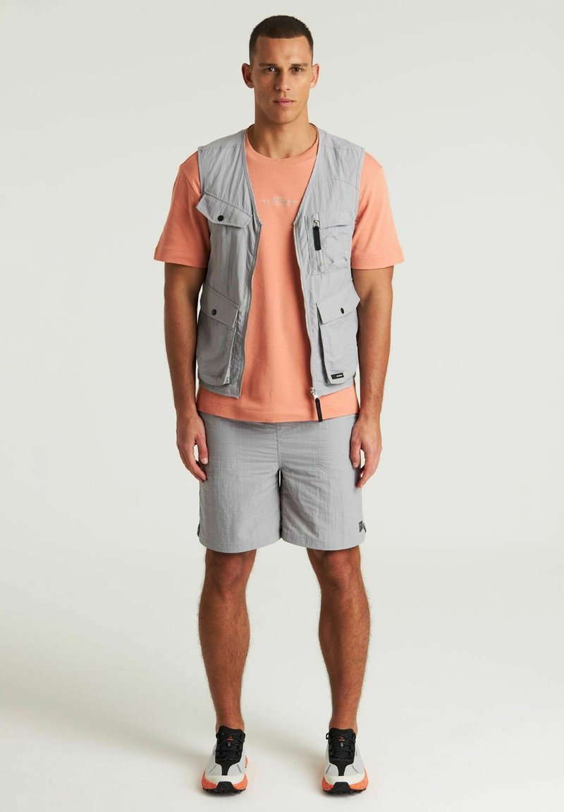 CHASIN’ Bodywarmer grijs CHASIN’ Bodywarmer grijs