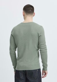 Blend HILL CREW NECK NOOS - Jersey de punto - laurel wreath