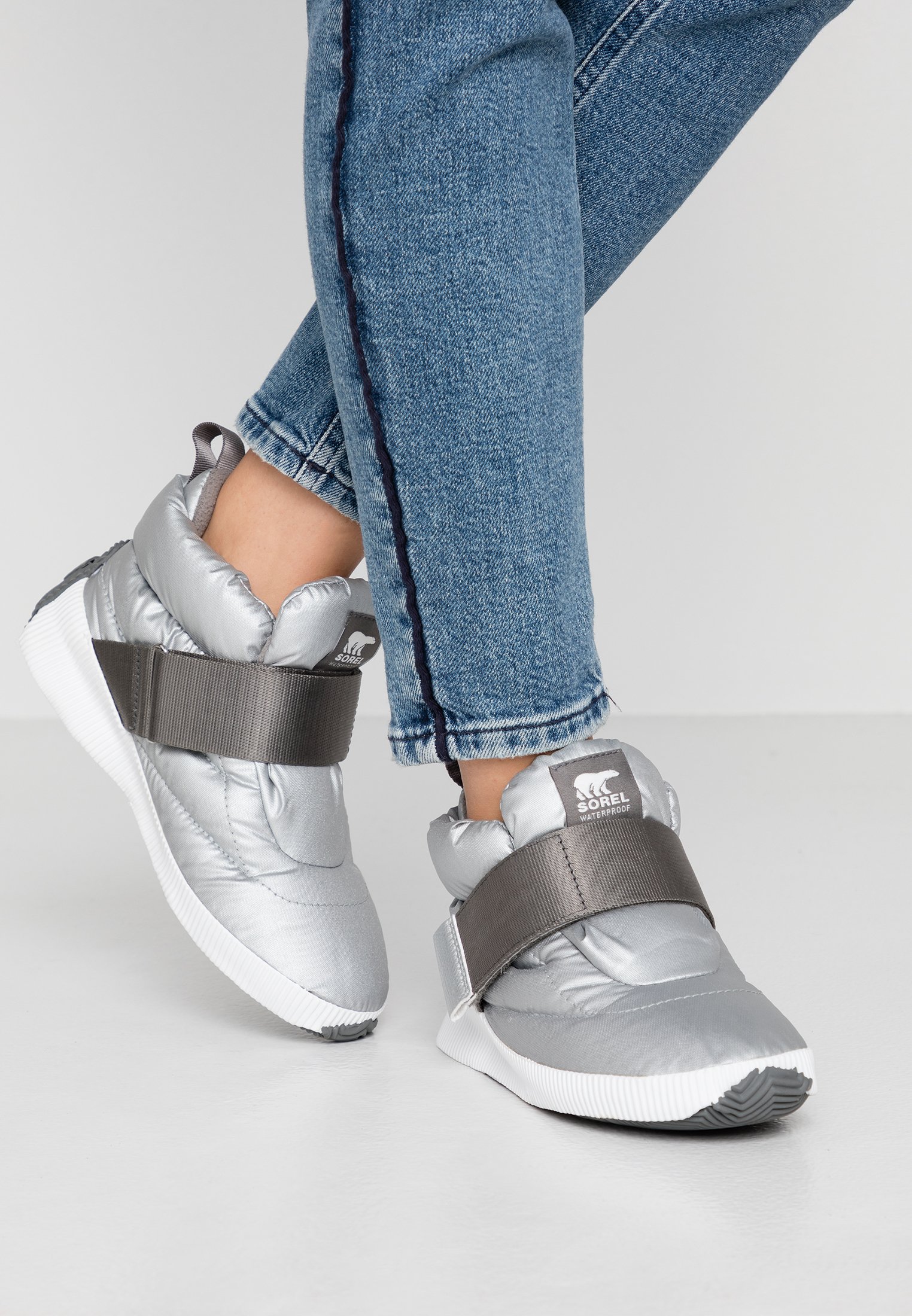 sorel out n about puffy insulated waterproof sneaker boot