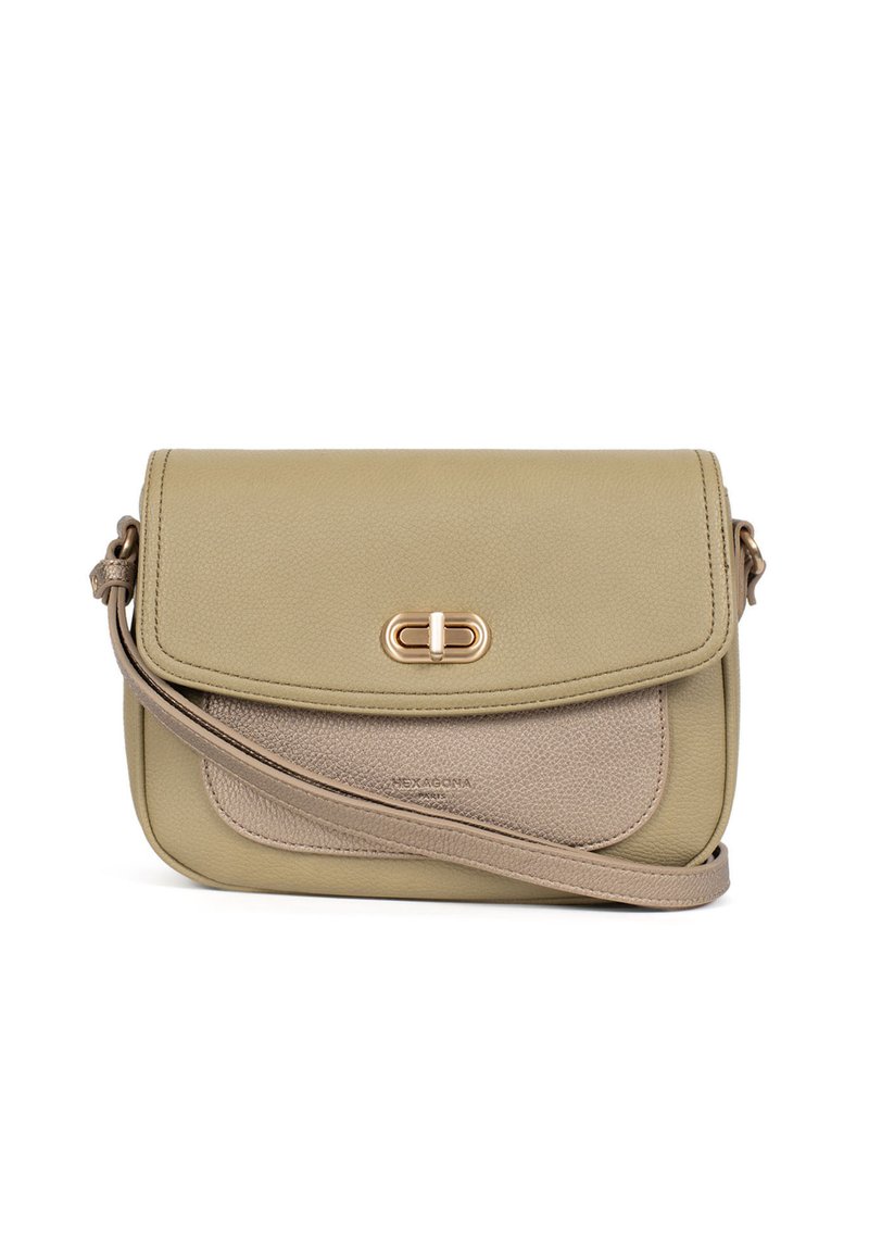 Borsa crossbody in pelle verde e beige con una forma strutturata, hardware in tonalità oro e una patta frontale con un dettaglio a chiusura.