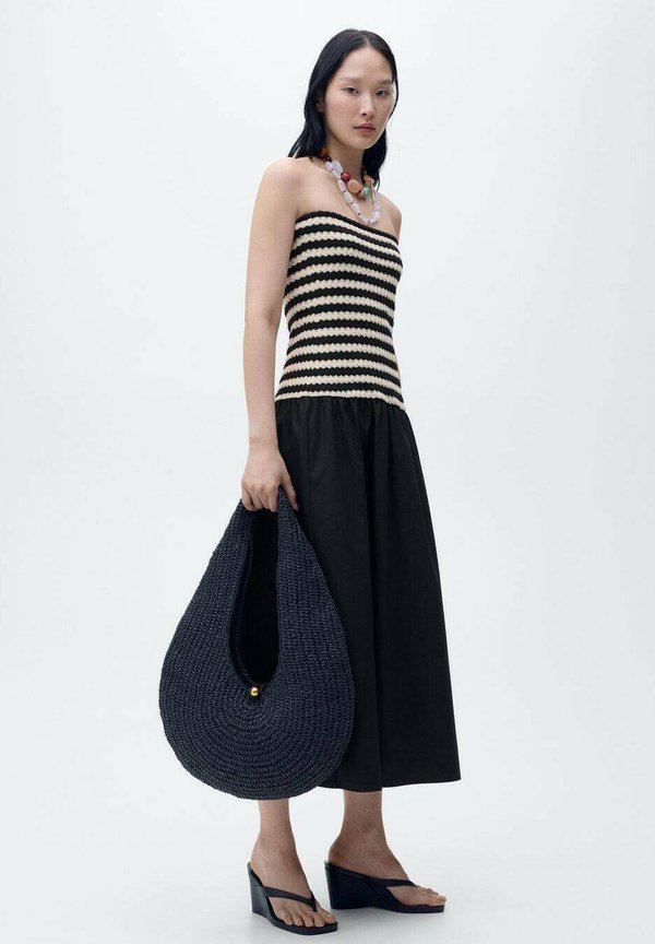 GECOMBINEERDE GESTREEPTE STRAPLES - Freizeitkleid