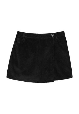 Mini-jupe en velours côtelé noir à coupe droite, avec fermeture à boutons sur le devant et deux poches latérales. Texture douce et côtelée.