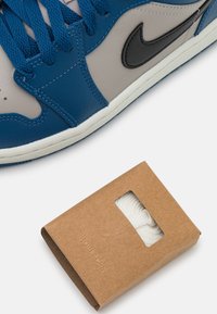 Jordan AIR JORDAN 1 LOW - Sneakers - french blue/black/college grey/sail