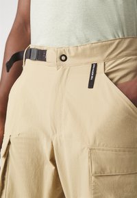The North Face ANCOHUMA LOOSE PANT - Szabadtéri nadrágok - khaki stone