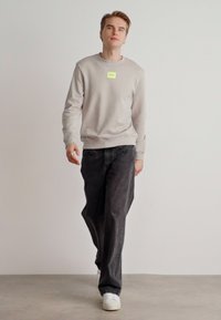 HUGO DIRAGOL - Bluză de molton - light/pastel grey