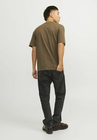 Jack & Jones ESTAR SS NOOS - Majica kratkih rukava s printom - canteen