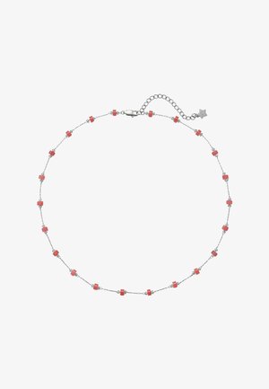 Silberne Kette mit gleichmäßig verteilten kleinen korallenroten zylindrischen Perlen und einem sternförmigen Anhänger am verstellbaren Verschluss.